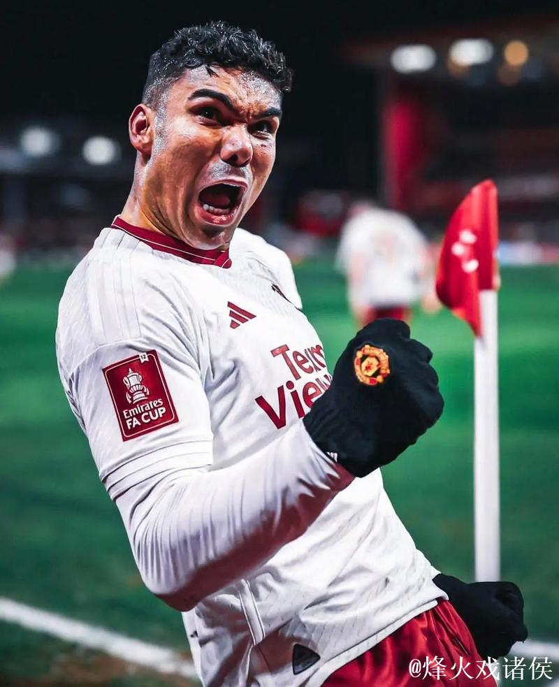 卡塞米罗后点头球建功,曼联2-1力克伯恩茅斯 卡塞米罗后点头球建功,曼联2-1力克伯恩茅斯