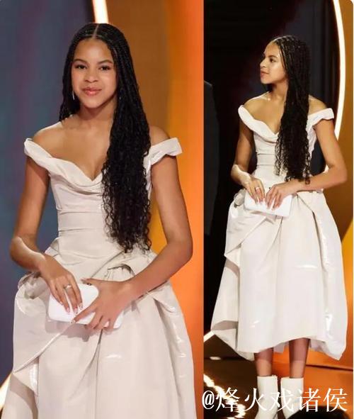 Jay-Z携13岁女儿布鲁·艾薇·卡特亮相湖人比赛,展现酷帅风范 Jay-Z携13岁女儿布鲁·艾薇·卡特亮相湖人比赛,展现酷帅风范