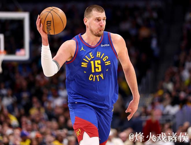 约基奇生涯13次砍下35+15+10,追平大O并列历史第一 约基奇生涯13次砍下35+15+10,追平大O并列历史第一